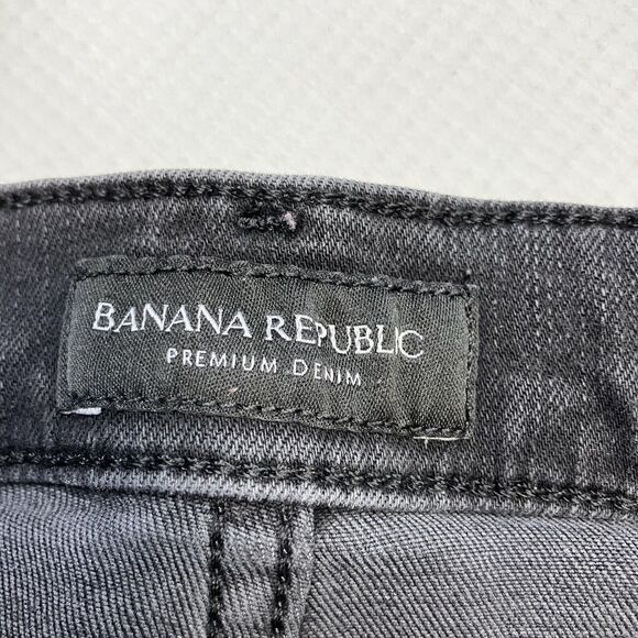 Banana Republic Mid Rise Crop Flare Jeans Black Faded Size 27 X 24 Button Fly - Picture 6 of 13